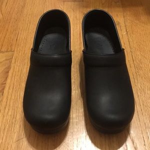 Brand New Dansko Clogs Size 38
